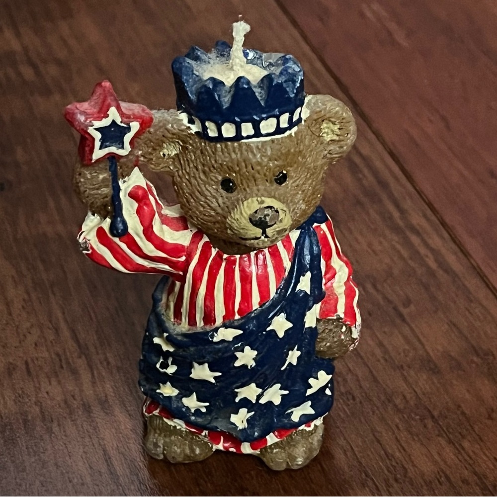 Vtg Candle Brown Bear Lady Liberty USA Flag Claire's Unlit 4 1/4" 1998 Patriotic